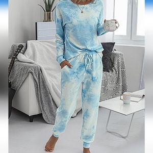 Blue tie dye joggers pajama set with pockets size large. New in bag